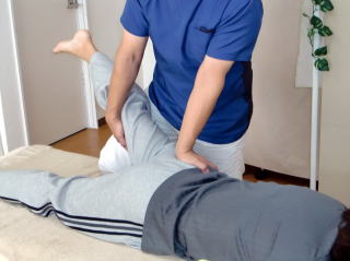 �u�X�g���b�`�v�l���炵�Ă��炤�X�g���b�`�́A�C���������ł��B
�啪�s�����̃J�C���v���N�e�B�b�N ���̉@ �@�@�@�@�u�}�i�J�C���v�@TEL097-551-0911