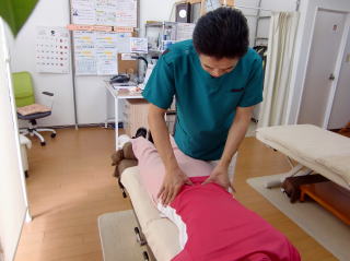 �u�G�f�v���ՁA���i�̘c�݋ؓ��̍d�����`�F�b�N���܂��B
�啪�s�����̃J�C���v���N�e�B�b�N ���̉@ �@�@�@�@�u�}�i�J�C���v�@TEL097-551-0911